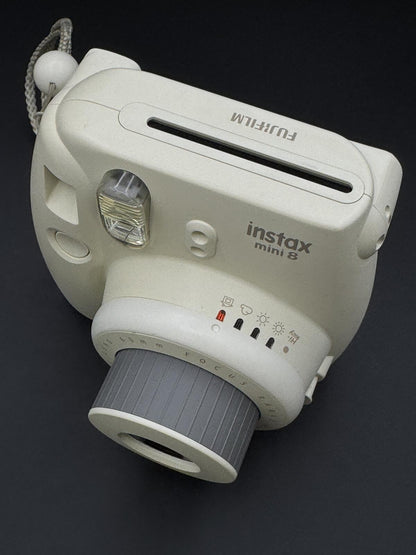 Fujifilm Instax Mini 8 White Instant Camera - Film Tested & Fully Working (323)