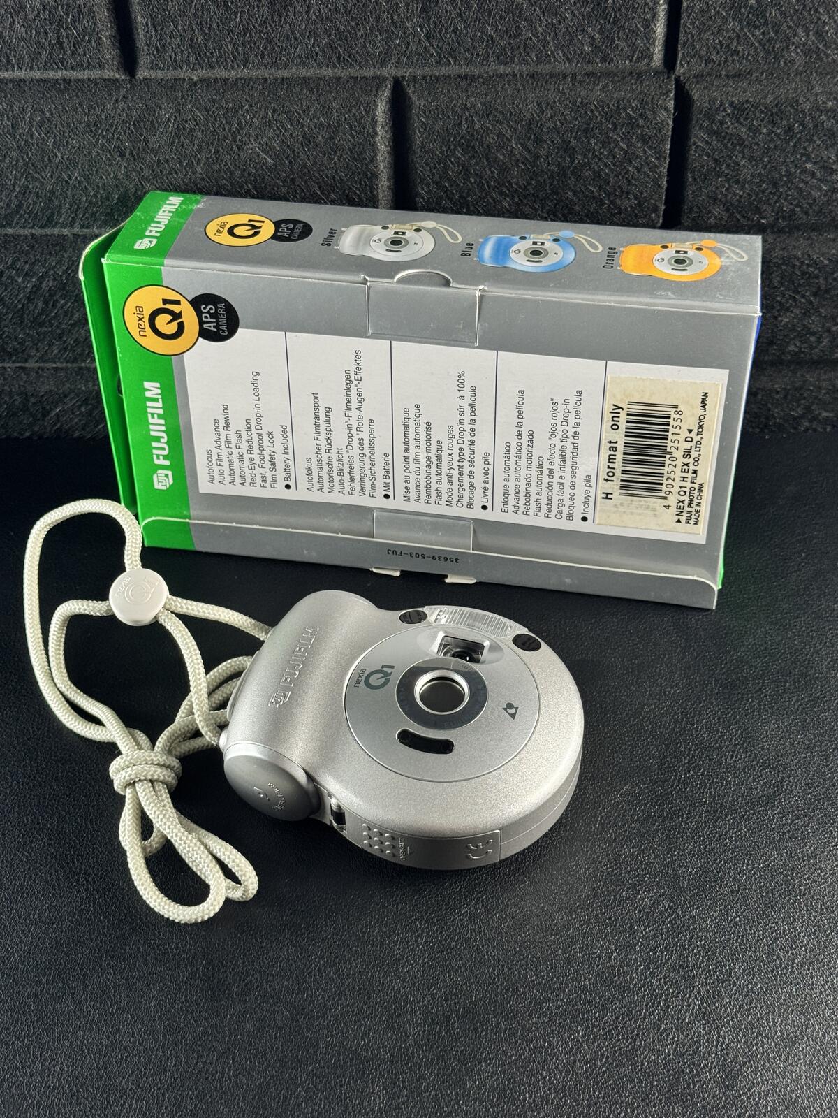 Fujifilm Nexia Q1 Y2K Retro 2000's APS Film Camera - New & Boxed