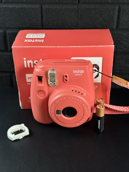 Fujifilm Instax Mini 9 Poppy Red Instant Polaroid Camera - Boxed & Working