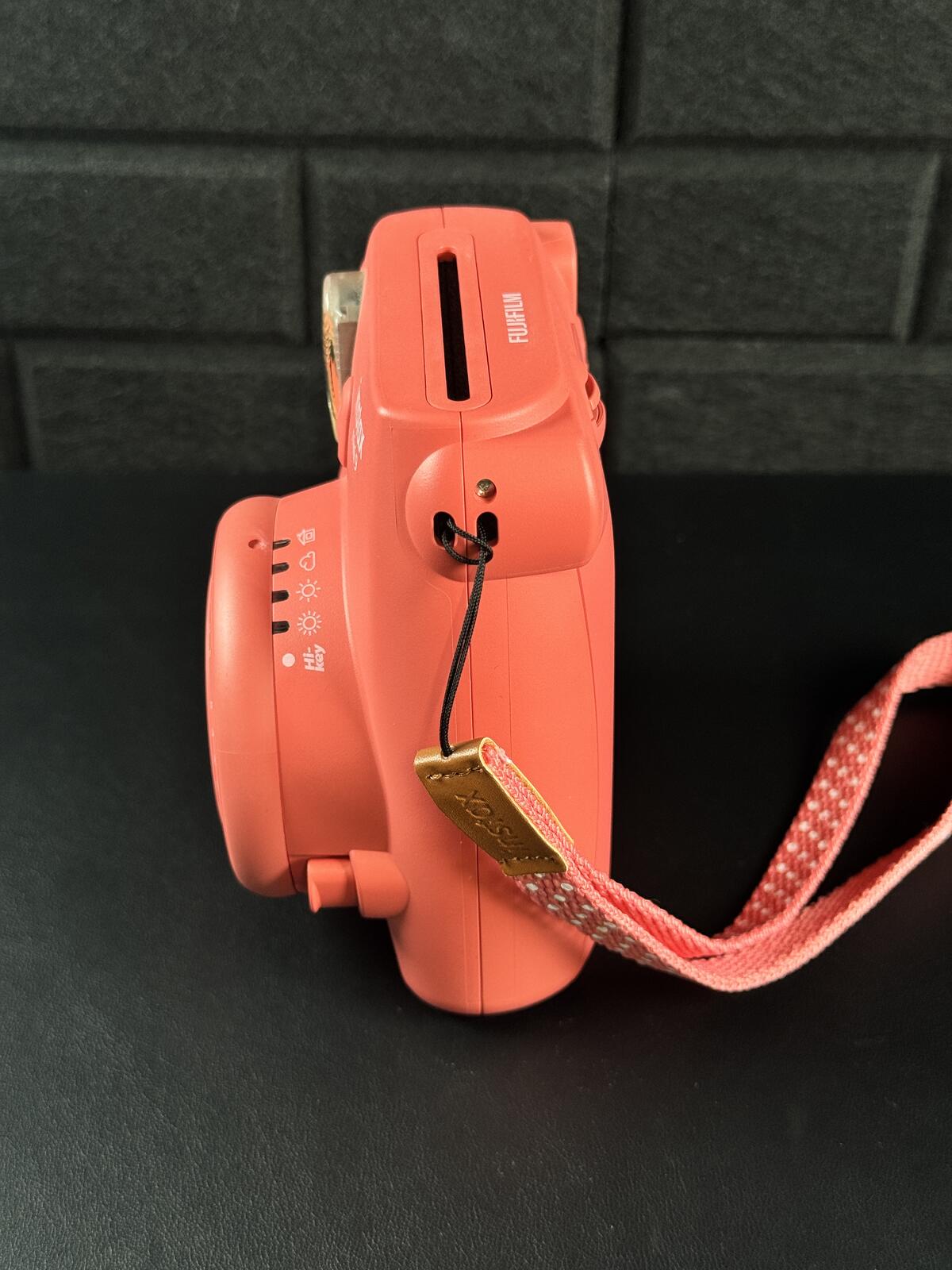 Fujifilm Instax Mini 9 Poppy Red Instant Polaroid Camera - Boxed & Working
