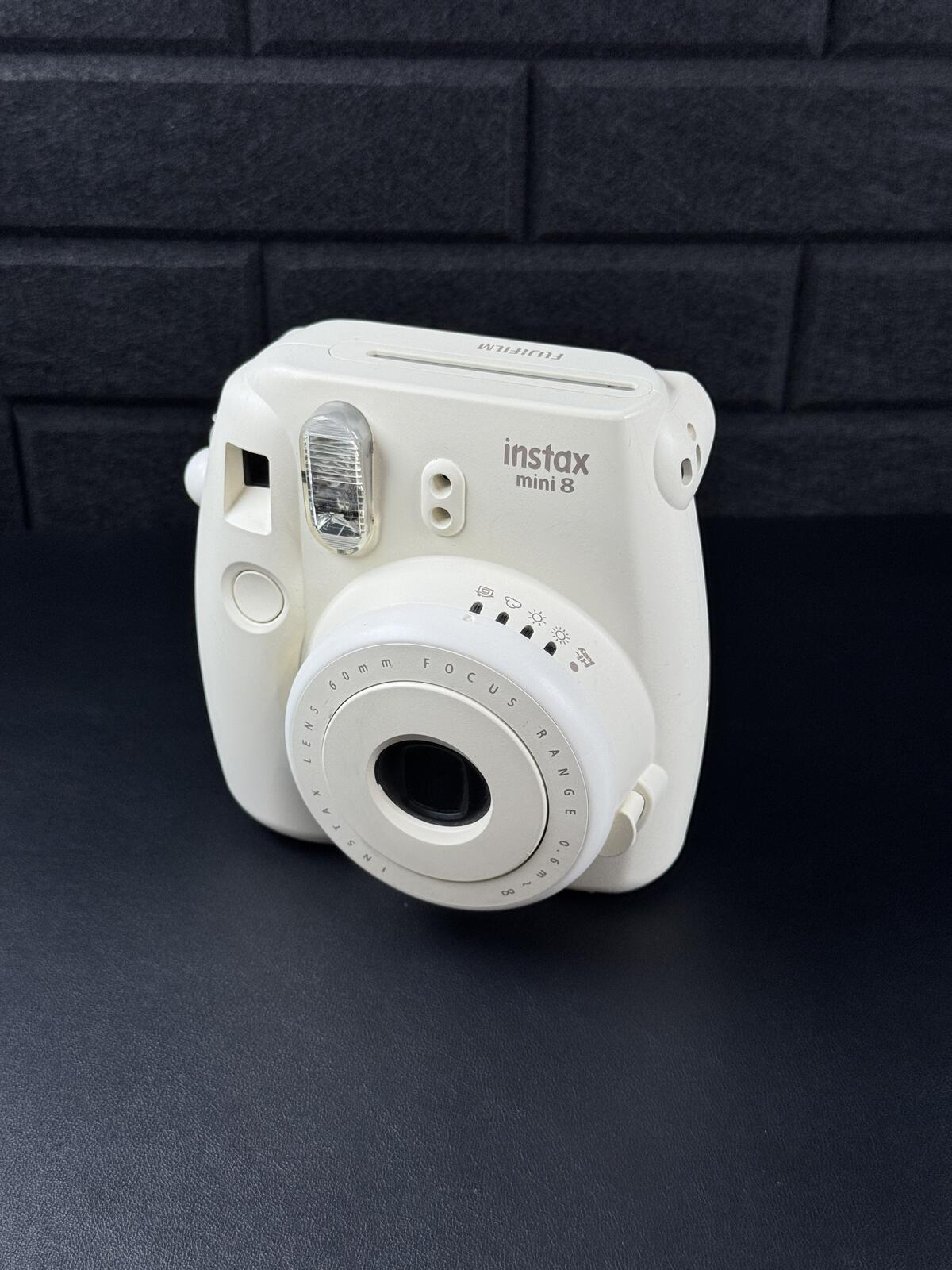 Fujifilm Instax Mini 8 White Instant Camera - Tested & Fully Working
