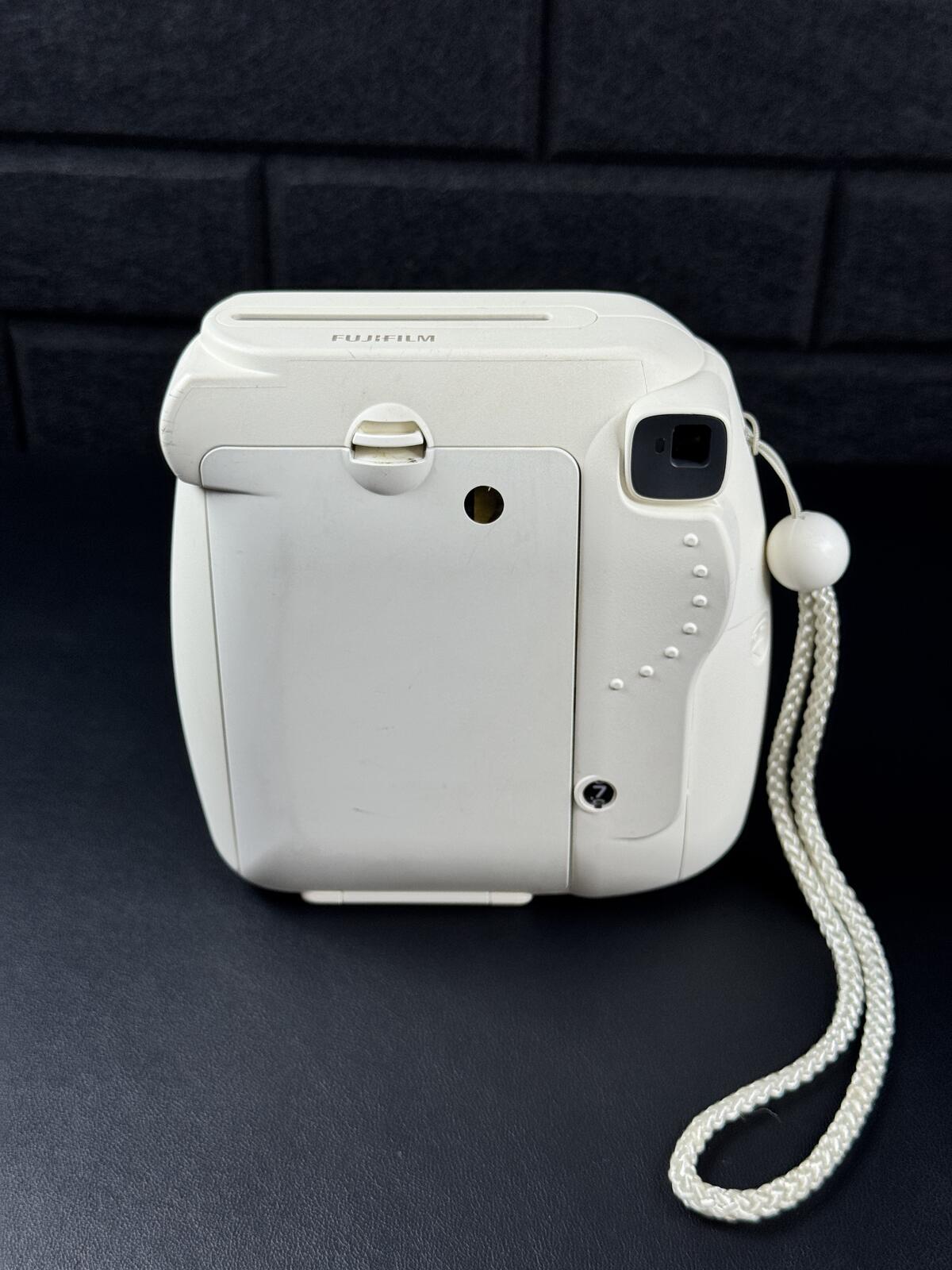 Fujifilm Instax Mini 8 White Instant Camera - Tested & Fully Working