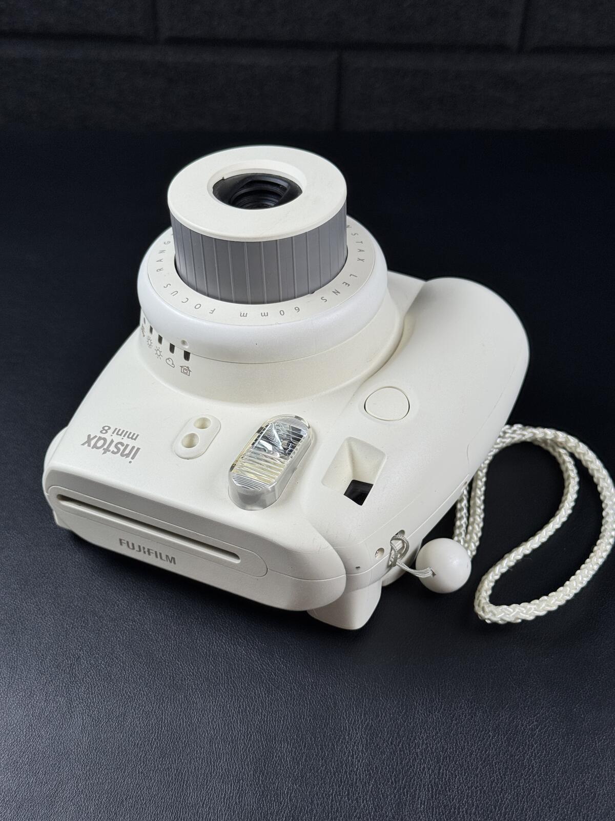 Fujifilm Instax Mini 8 White Instant Camera - Tested & Fully Working