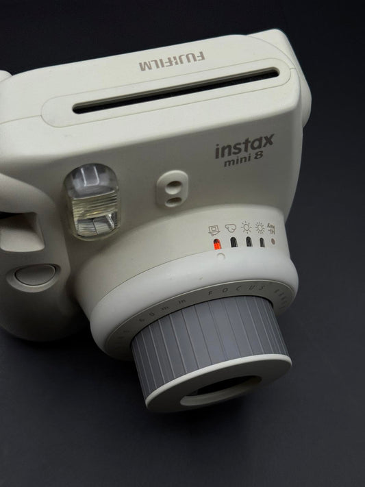 Fujifilm Instax Mini 8 White Instant Camera + Film & Batteries - Working