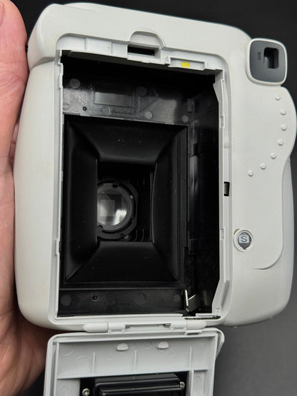 Fujifilm Instax Mini 9 White Instant Camera - Perfect Working Order (H119)