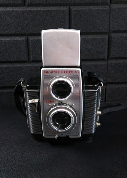 Vintage 1960's Kodak Brownie Reflex 20 620 Film Box Camera - Tested & Working