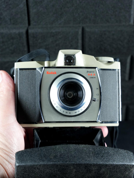 Kodak Brownie 44A Vintage 1960's 127 Film Camera + Case - Tested & Working Y500