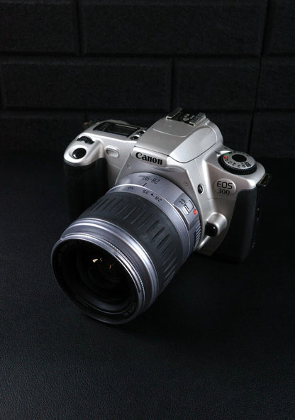 Vintage Canon EOS 300 35mm SLR Film Camera + 28-90mm Zoom Lens Tested & Working