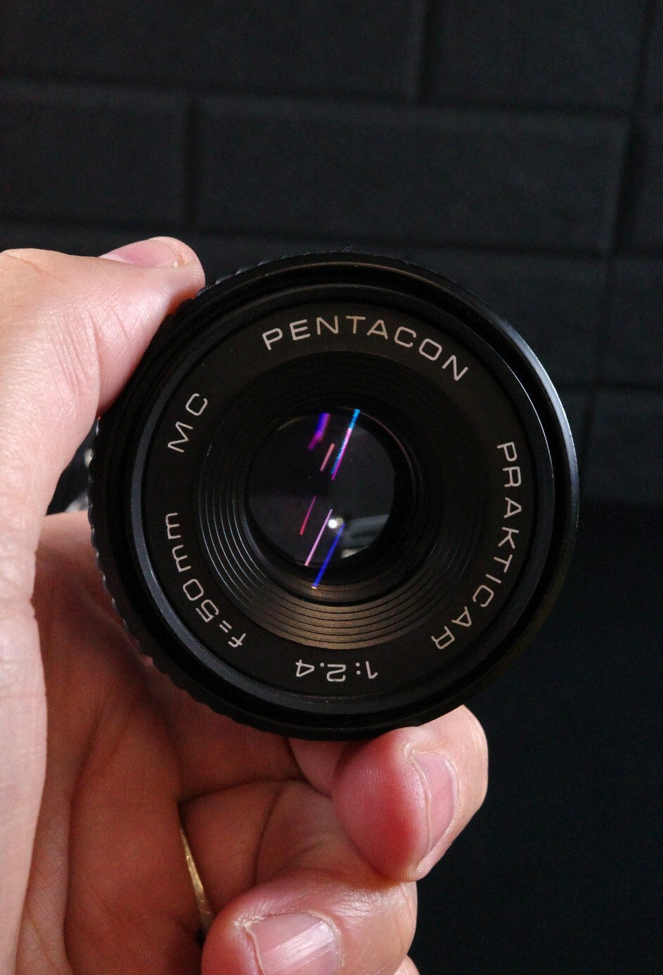 Praktica B200 Electronic 35mm Film Camera + Pentacon 50mm f2.4 Lens - Working