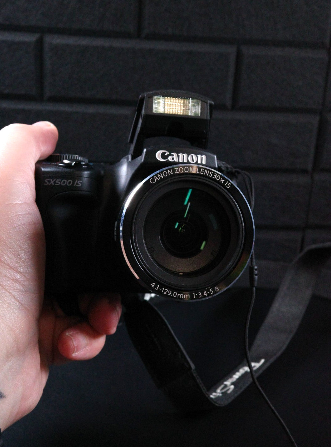 Canon PowerShot SX500 IS Digital Bridge Camera 16MP + New Battery & Charger