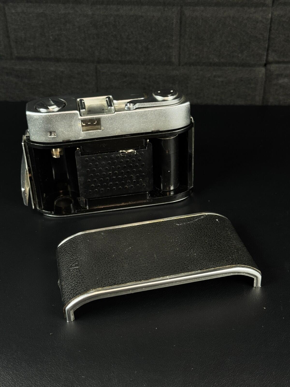Beirette Junior II Vintage 1950's Compact 35mm Film Camera - Faulty - Not Firing