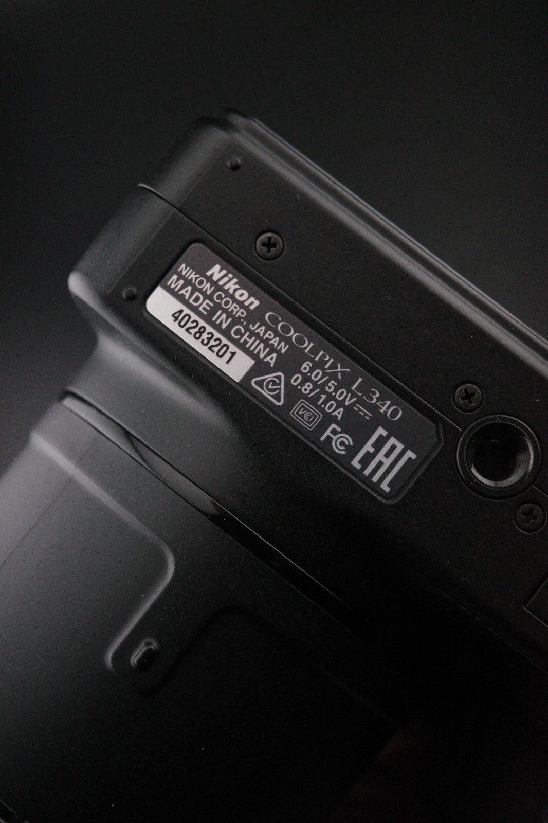 Nikon Coolpix L340 20.2MP 28x Zoom Camera + Card & Bag - Working - Screen Fault