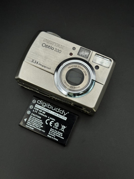 Fully Working Pentax Digital Camera Optio 330 3.2MP + Battery (Read Details)