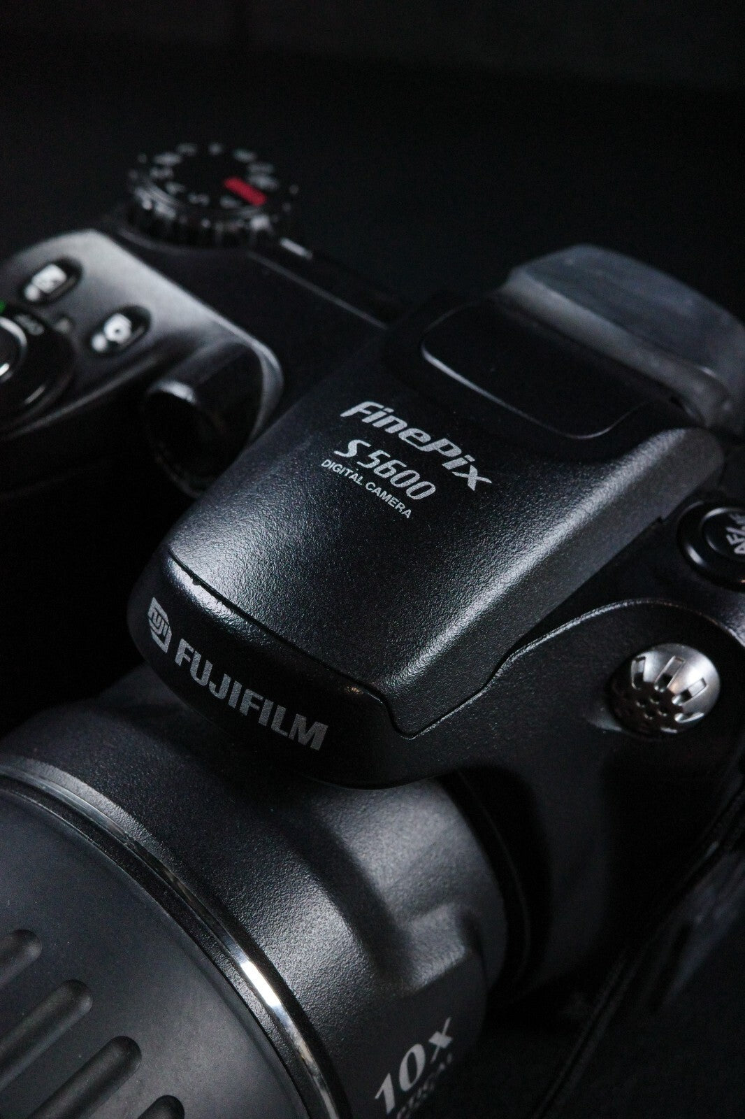 Fujifilm FinePix S5600 5.1MP Digital Bridge Camera + 1GB XD Card Tested Working