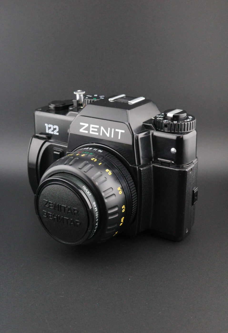 Zenit 122 35mm SLR + MC Zenitar-M2s 50mm f2 - Tested & Working and Near Mint