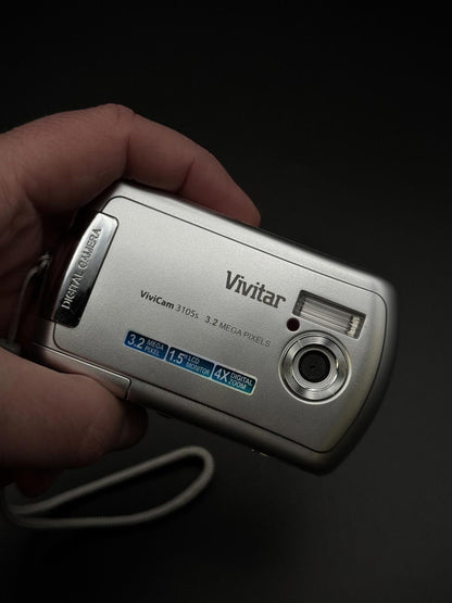 Fully Working Vivitar ViviCam 3105s 3.2MP Digital Camera + New Case & Batteries