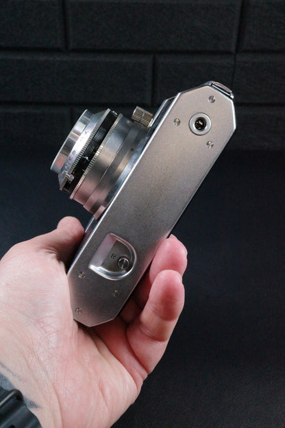 Taron 35 Vintage 1950's Camera + Case - Winds & Fires - Faulty Jammed Focusing Lever