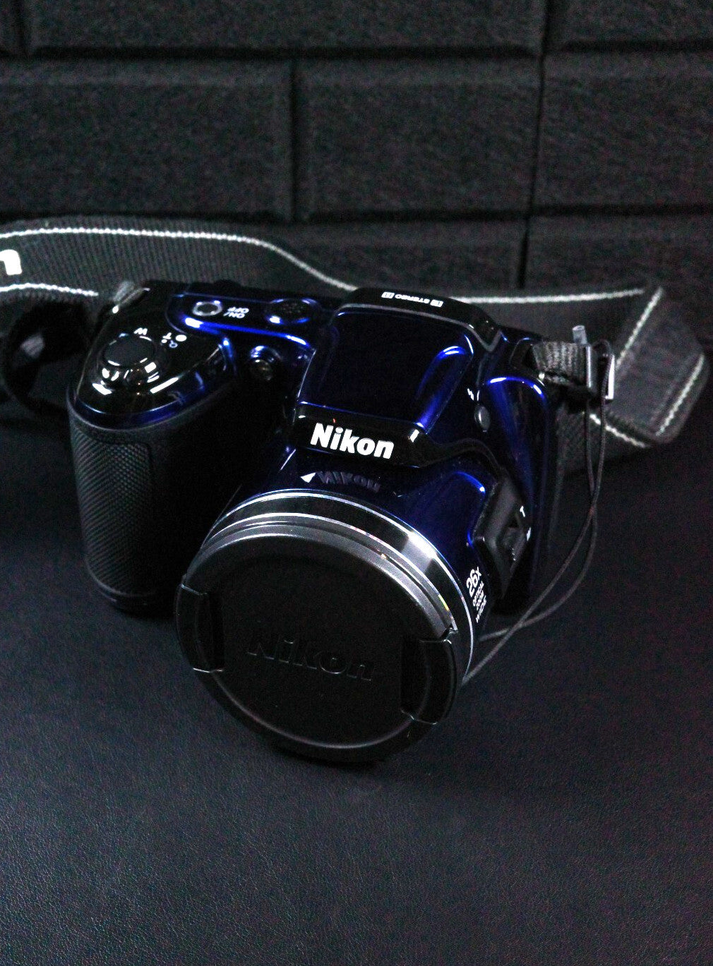 Nikon Coolpix L810 16.1MP Blue Digital Bridge Camera 26x Optical Zoom - Working