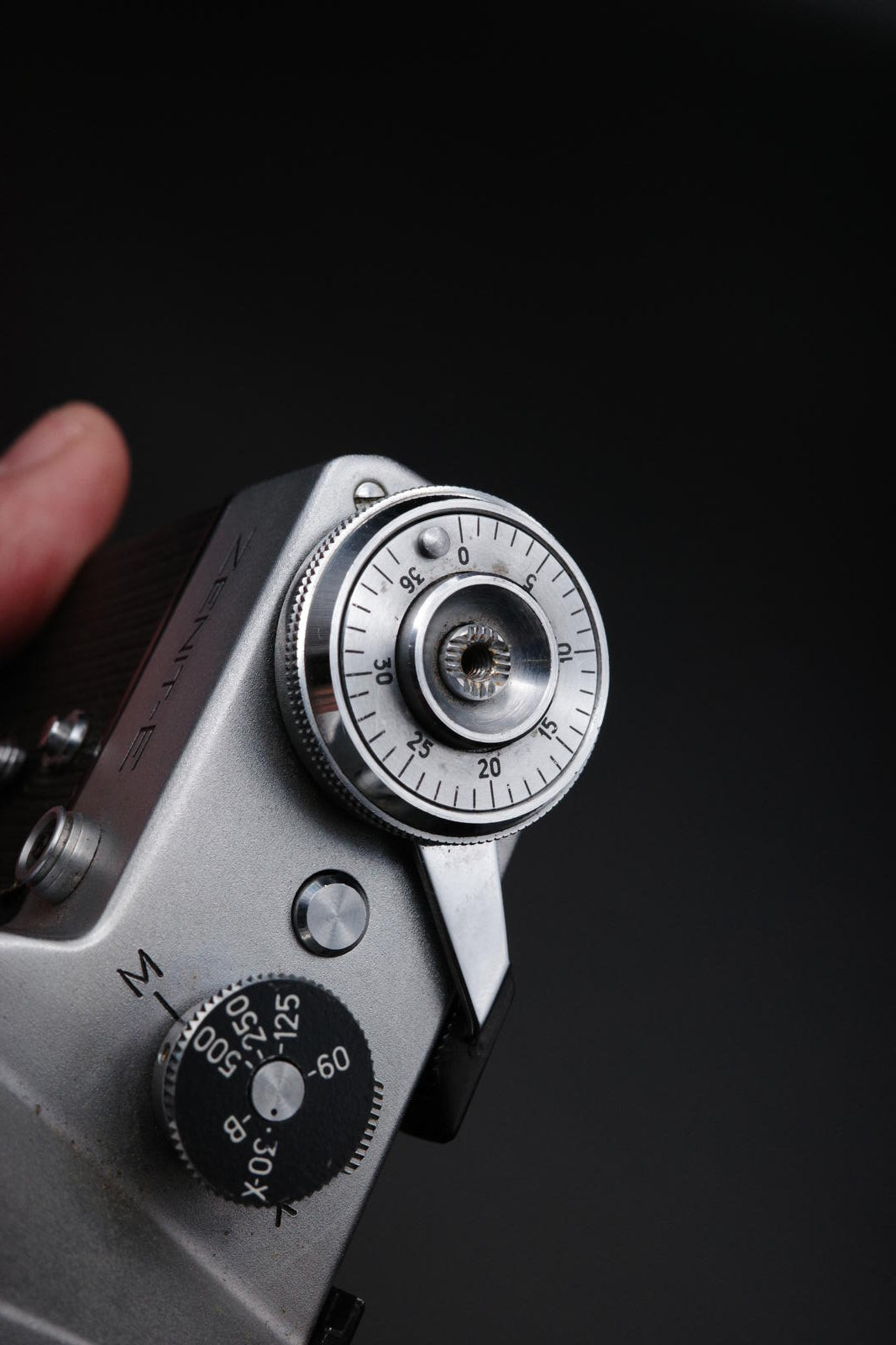 Zenit-E 35mm Vintage 1960's SLR Film Camera – Spares or Repair