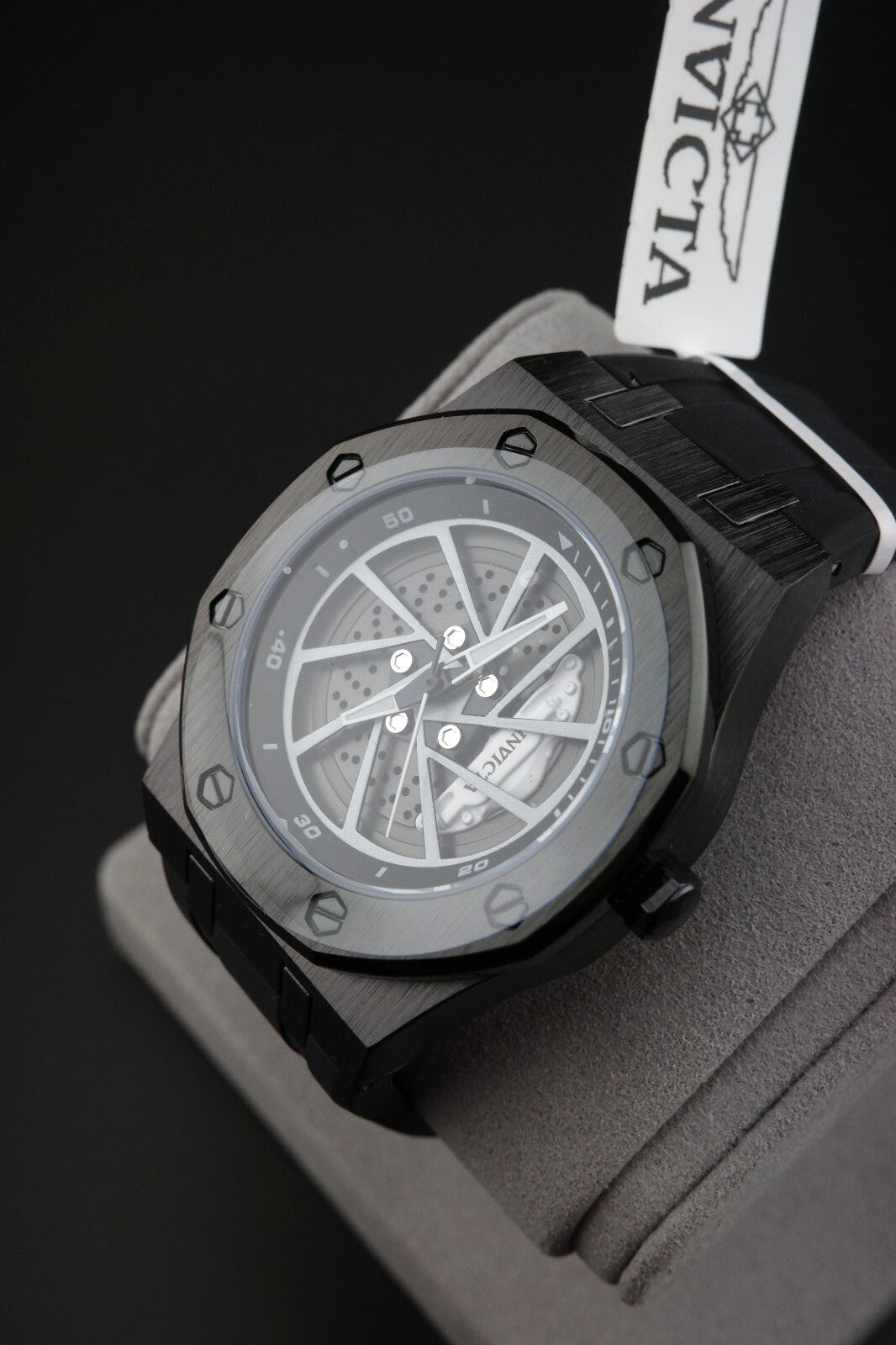 Invicta Speedway Rim Black Men's Watch – Model 69489 – 42mm New & Boxed