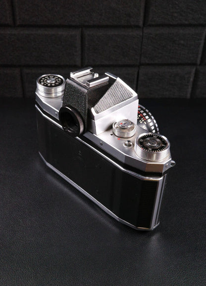 Vintage Praktica IV F 35mm Film Camera & 50mm f/2.8 Lens - Faulty (Read Details)