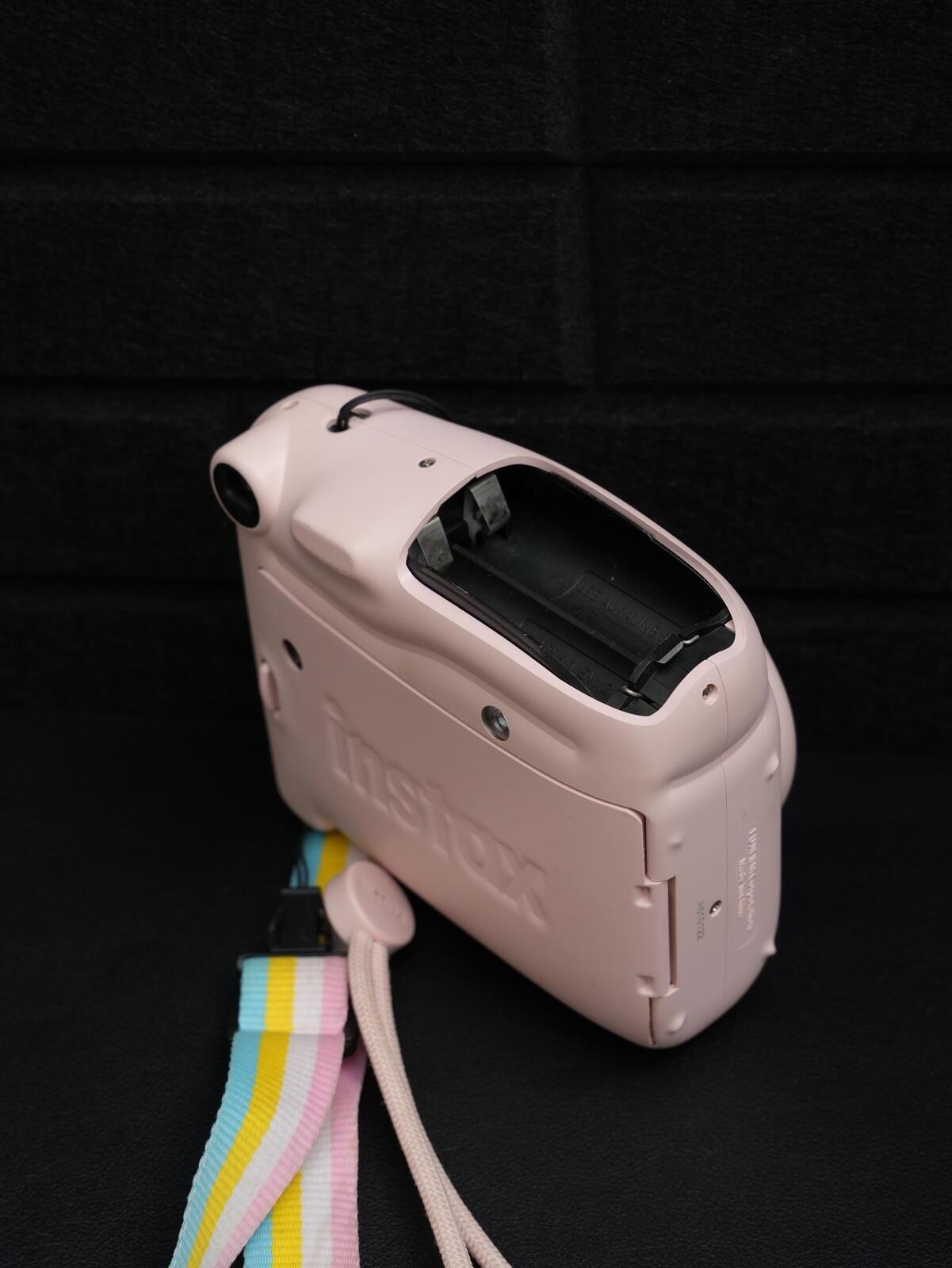 Fujifilm Instax Mini Pink 11 Instant Camera + Album & Batteries - Working