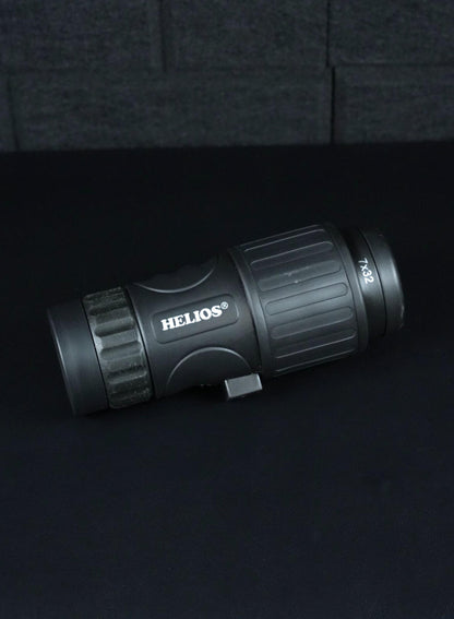 Helios Close Focus 7x32 Monocular Compact Monocular & Case - Working
