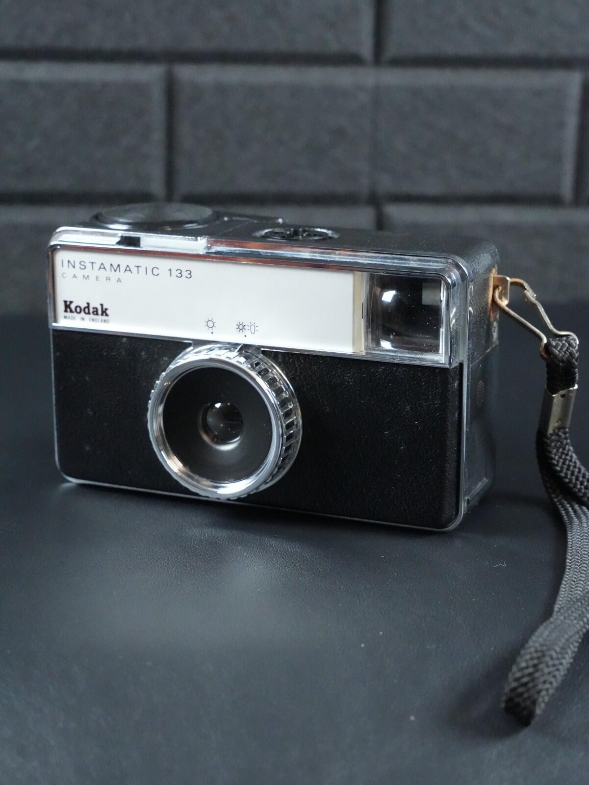 Kodak Instamatic 133 Vintage 1970'S 126 Film Camera + Case  - Tested & Working
