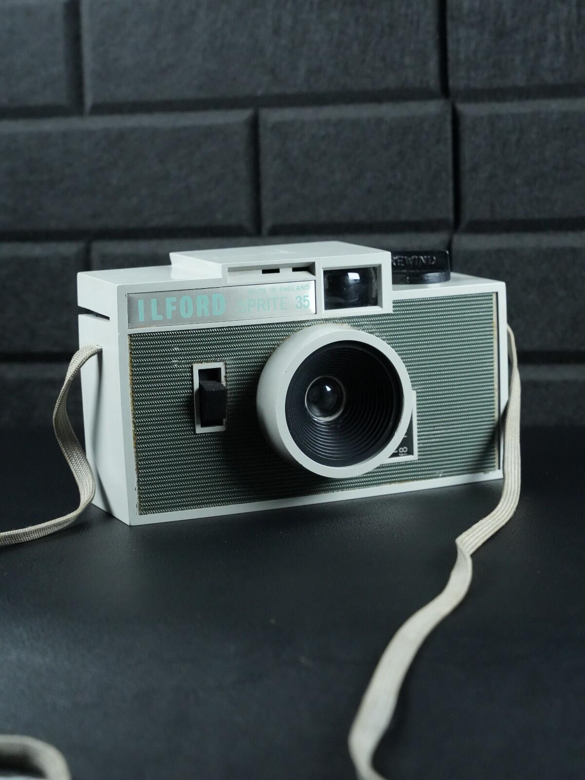 Ilford Sprite 35 Compact Vintage 1960's 35mm Film Camera & Case - Working (Z294)