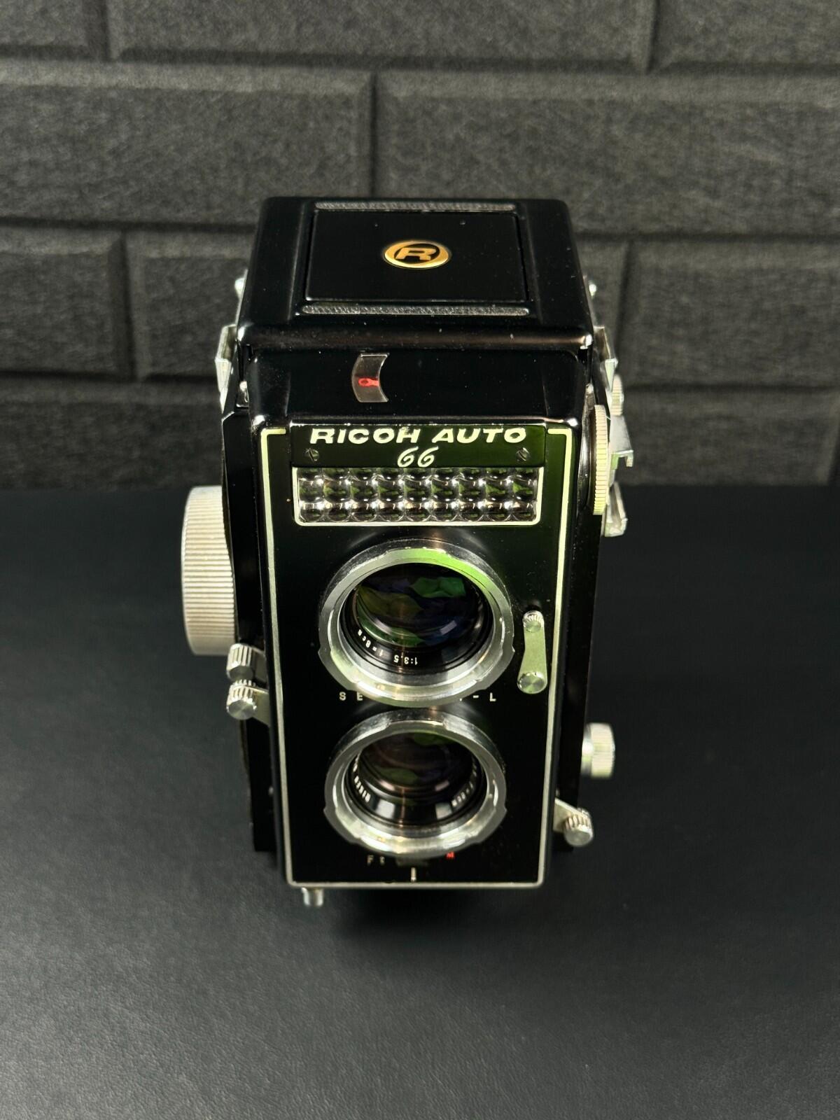 Ricoh Auto 66 TLR 120 Film Camera & Case - Fully Working - Stunning Condition