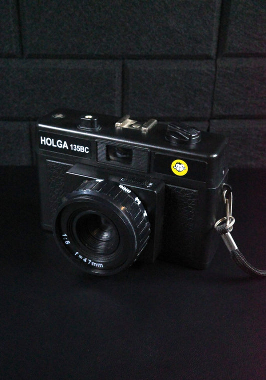 Classic Holga 135BC LOMO 35mm Film Camera - Black - Film Tested & Working