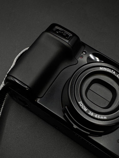 Minolta AF Zoom 65 Vintage 1990's 35mm Film Point & Shoot Camera - Working B138