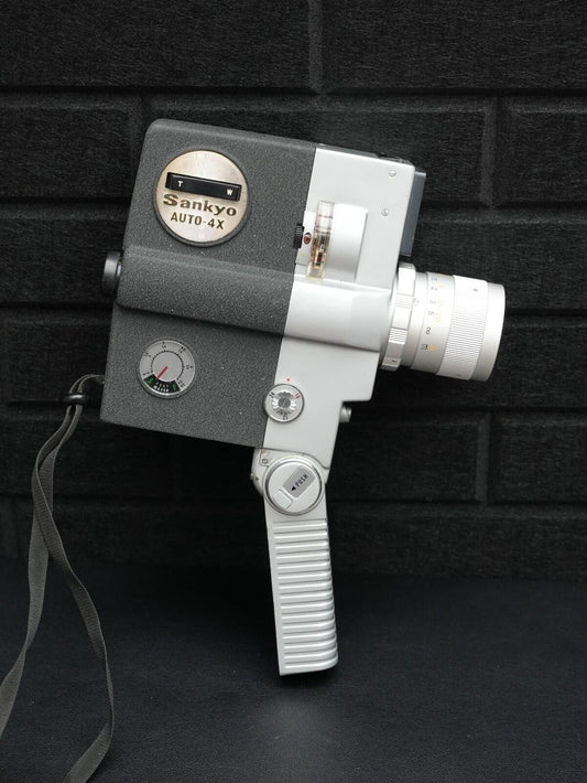 Sankyo Auto-4X Vintage 1960's 8mm Movie Cine Camera With Grip - Untested