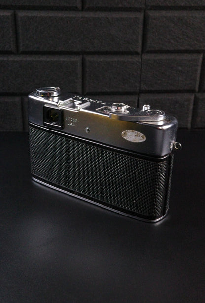 Yashica Minister III Vintage 1960's 35mm Rangefinder Camera & Case - Working