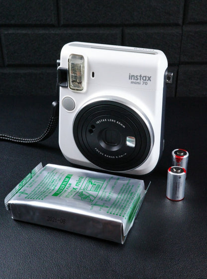 Working Fujifilm Instax Mini 70 Moon White Instant Film Camera + Film/Batteries