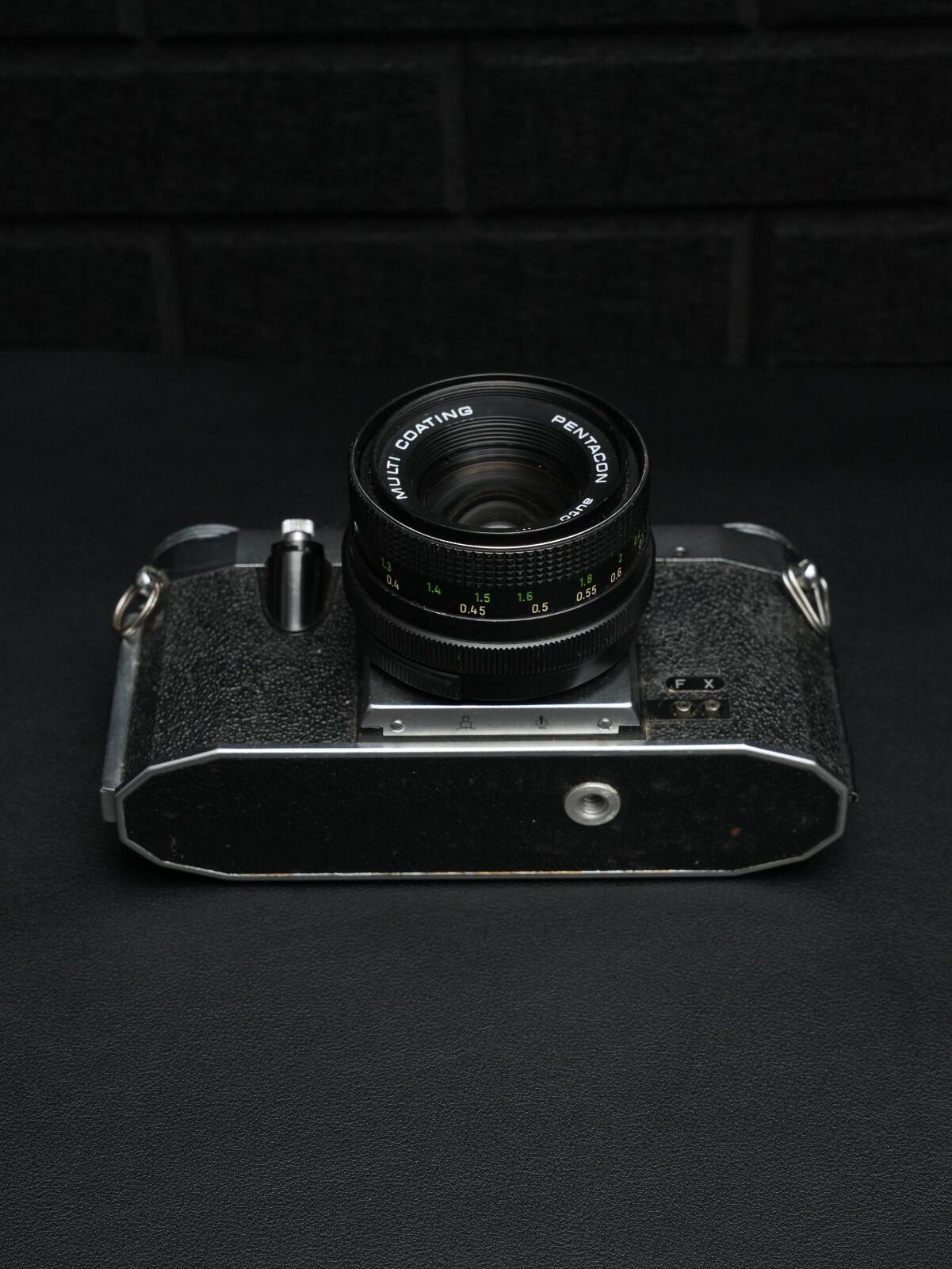 Praktica PL Nova 1 1960's 35mm Film Camera + Pentacon 50mm 1.8 Lens - Faulty (Read Description)