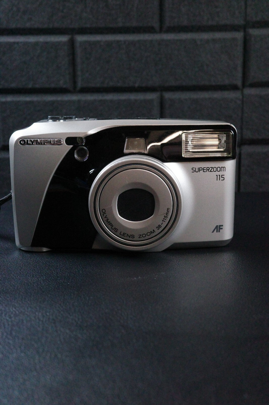 Olympus SuperZoom 115 Vintage 1990's Compact 35mm Film Camera Tested & Working