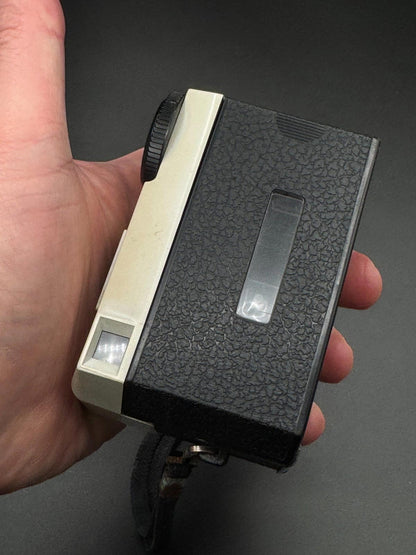 Vintage 1960's Kodak Instamatic 25 Retro 126 Film Camera - Winds & Fires (C177)