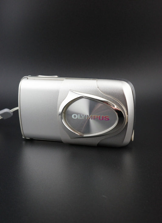 Olympus Mju 300 3.2MP Digital Camera + New Battery / Charger - Tested & Working