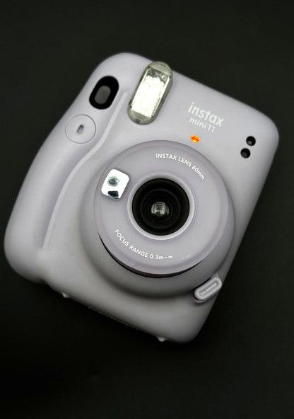 Working Fujifilm Instax Mini 11 Instant Camera Lilac, 10 Film Sheets & Batteries