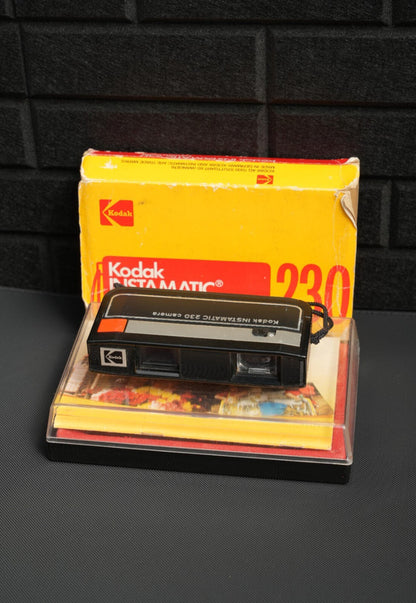 Kodak Instamatic 230 Vintage 1970's Film Camera Boxed - Faulty (H310)