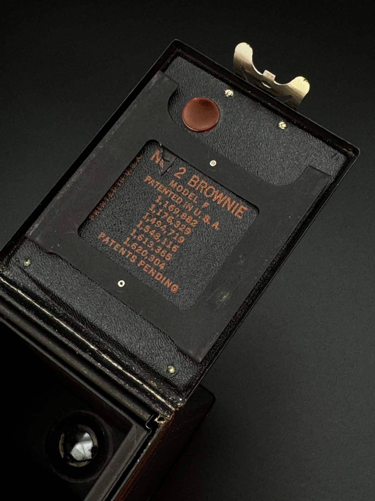 Vintage Kodak Brownie No.2 Portrait 120 Film Model F Box Camera Tested & Working