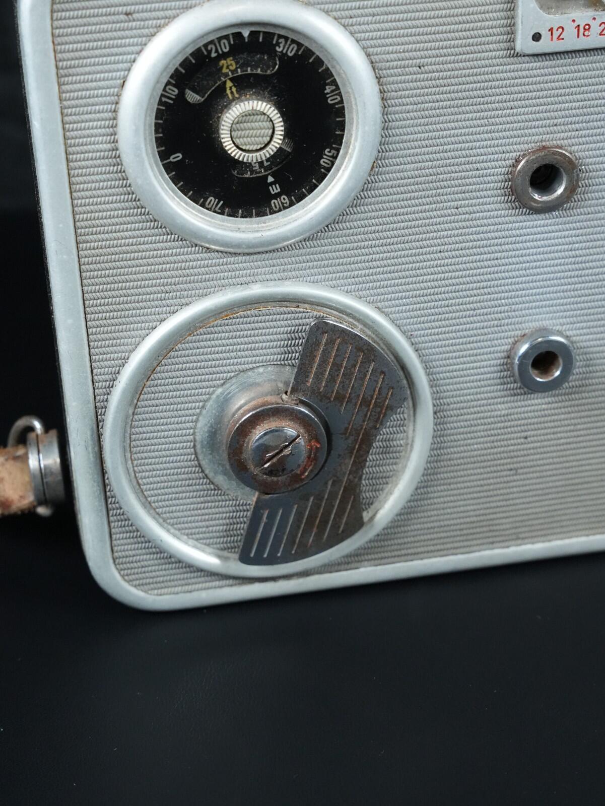 Meopta A8 lla Vintage 1950's Double 8mm Cine Film Camera - Spares or Repair