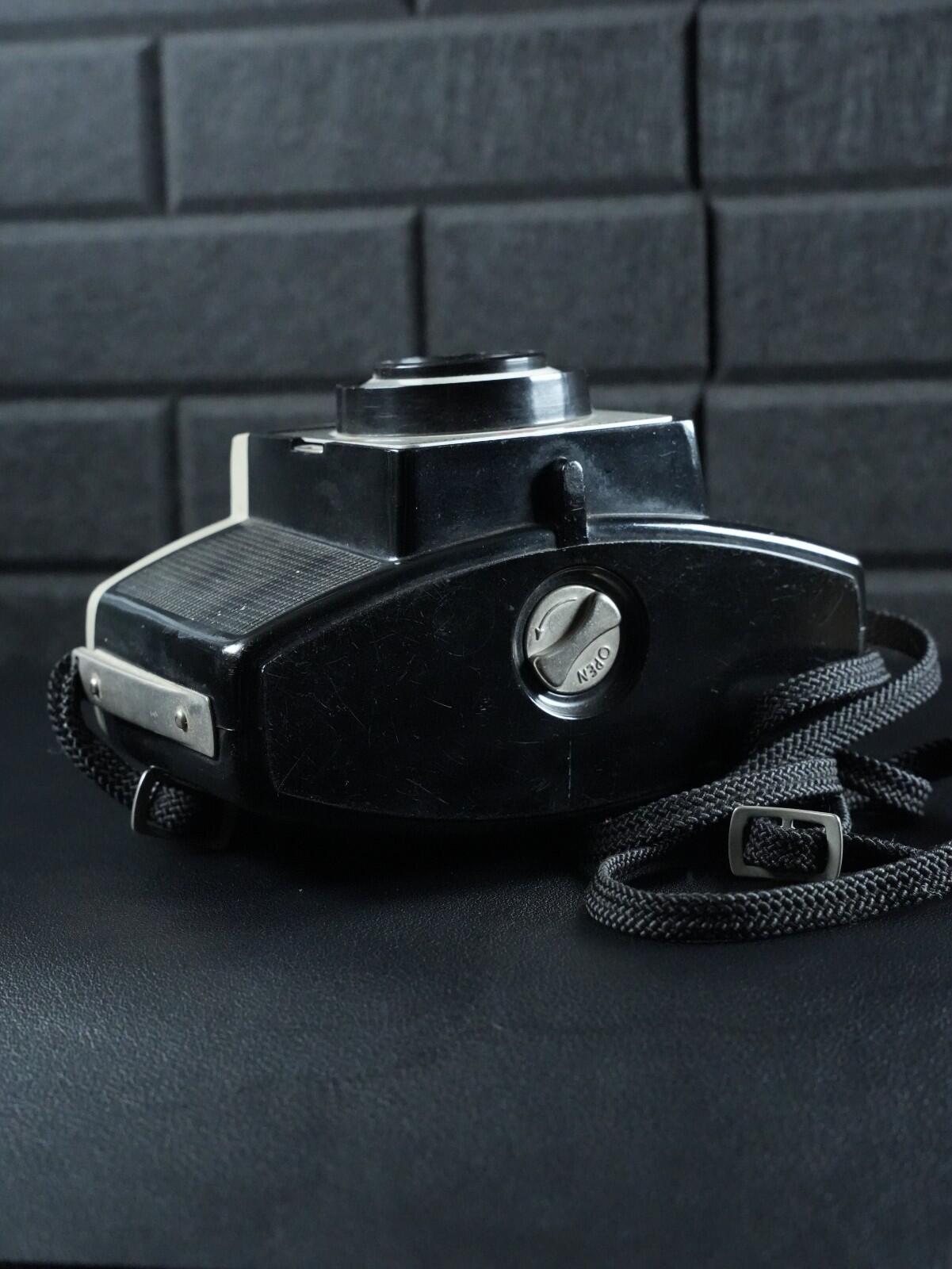 Kodak Brownie Cresta 3 Vintage 1960's 120 Film Camera - Tested & Working W535