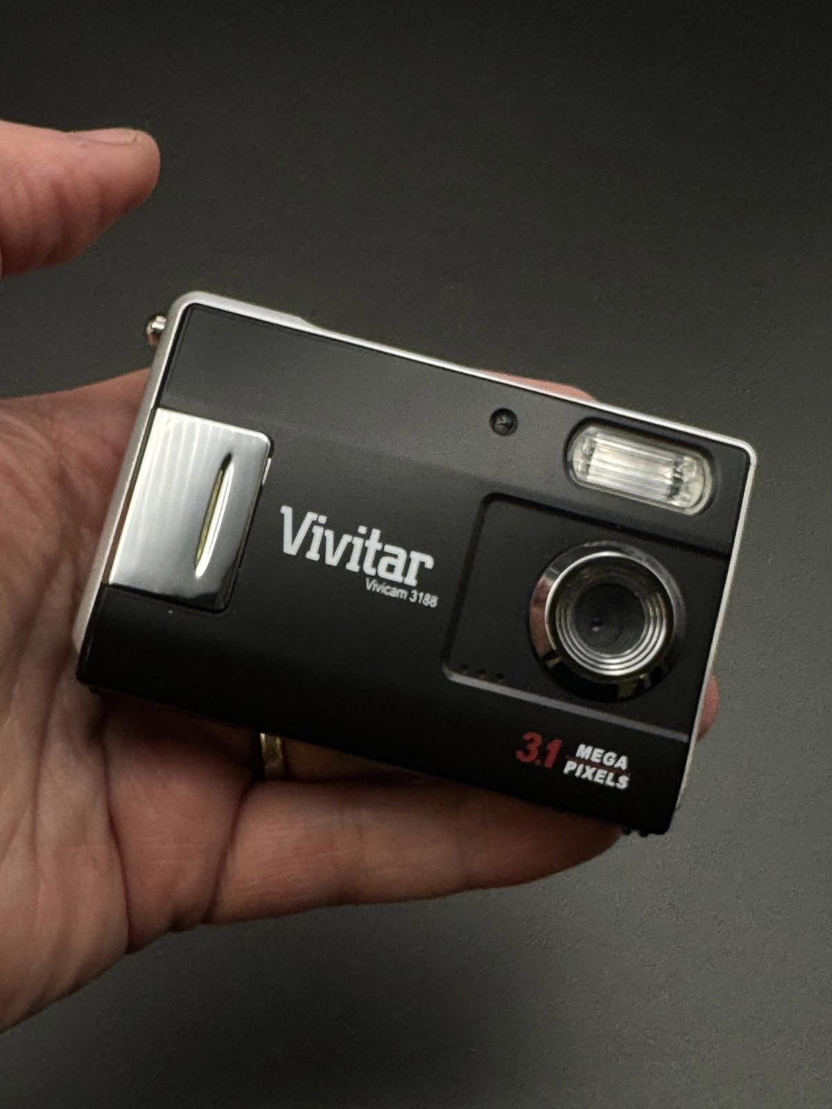 Vivitar Vivicam 3188 3.1MP Compact Digital Camera + Batteries - Boxed & Working