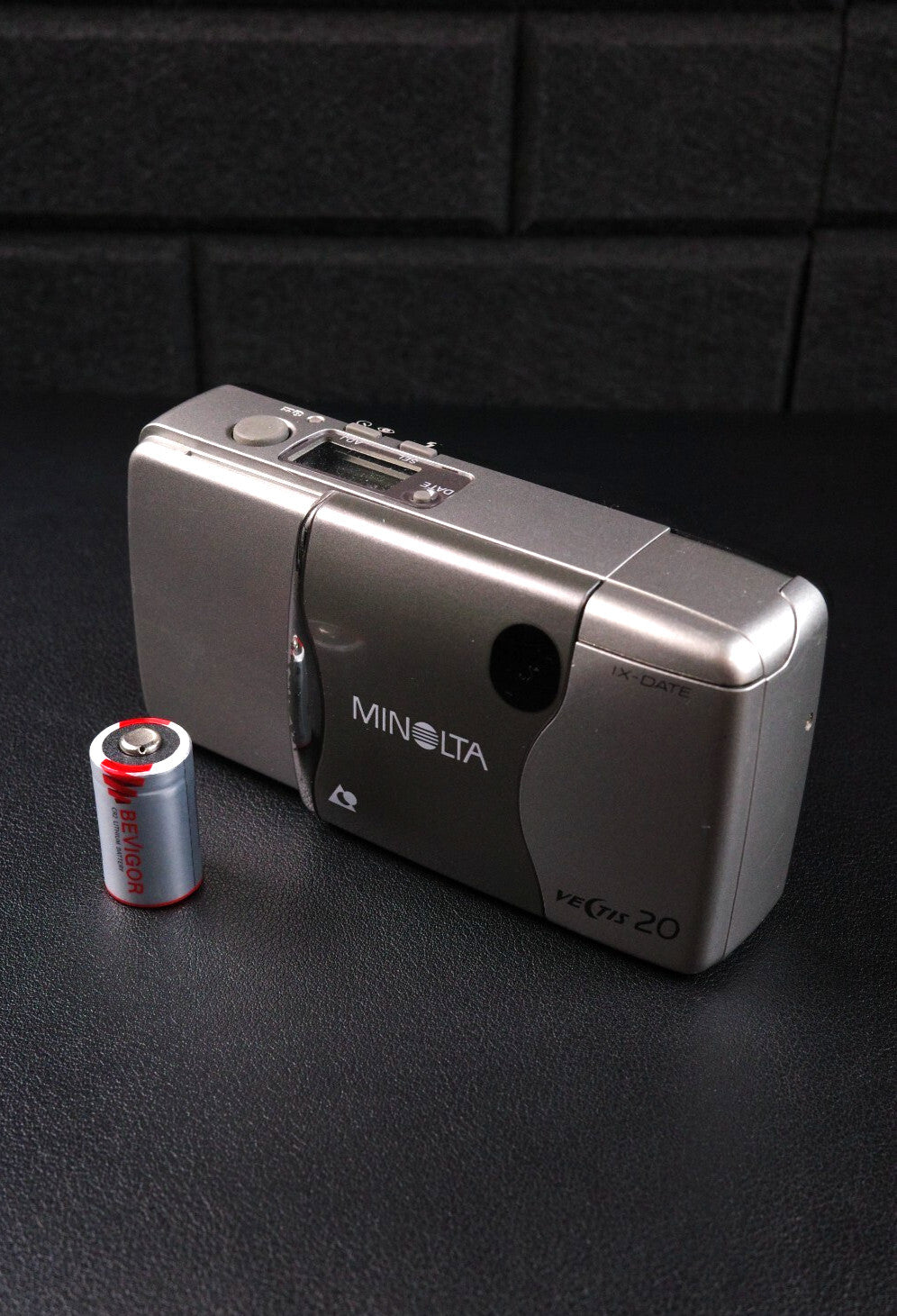 Minolta Vectis 20 Vintage 1990's APS Film Point and Shoot Zoom Camera - Working