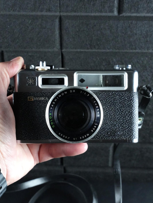 Yashica Electro 35 GSN Vintage 1970's 35mm Rangefinder Film Camera - Faulty W526