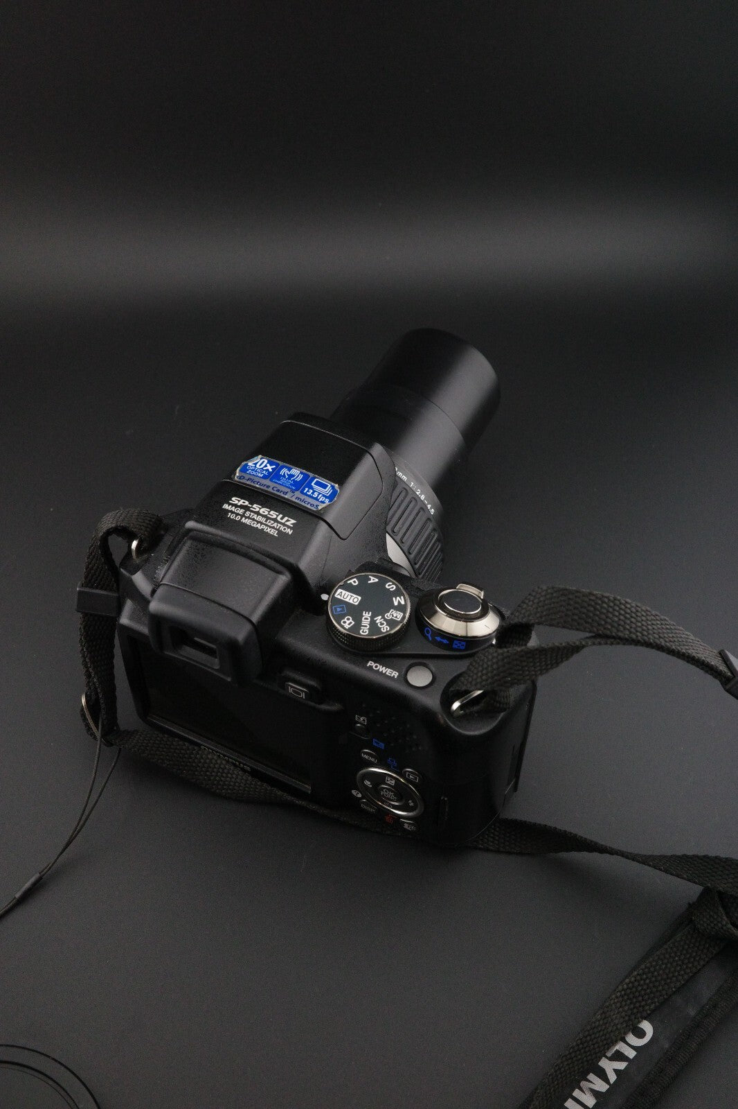 Olympus SP-565UZ 10MP CCD 20x Zoom Digital Camera + Batteries Tested & Working