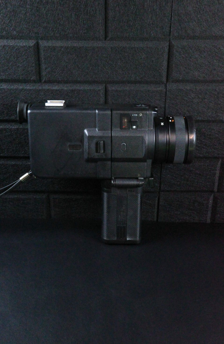 Sankyo EM-30XL Vintage 1970's Super 8 Cine Film Camera & Case - Fully Working