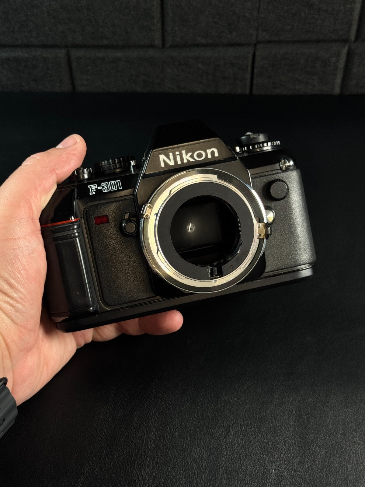 Nikon F-301 35mm Film SLR Camera + Tamron 35-200mm Zoom Lens - Tested & Working